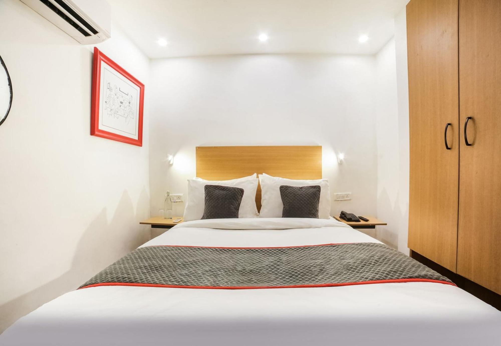 Super Hotel O Nawada Metro เดลี ภายนอก รูปภาพ